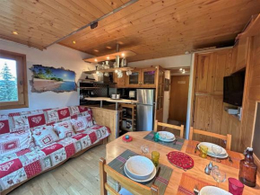 Studio 4 pers, proximité commerces et pistes, parking, terrasse Ouest, piscine l'été - Méribel - FR-1-180-608